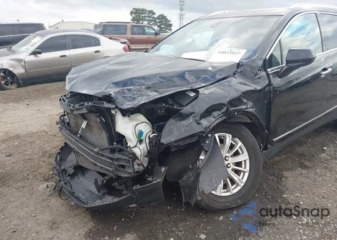 2017 Cadillac Xt5 Standard from USA, damaged, VIN 1GYKNARS5HZ174913